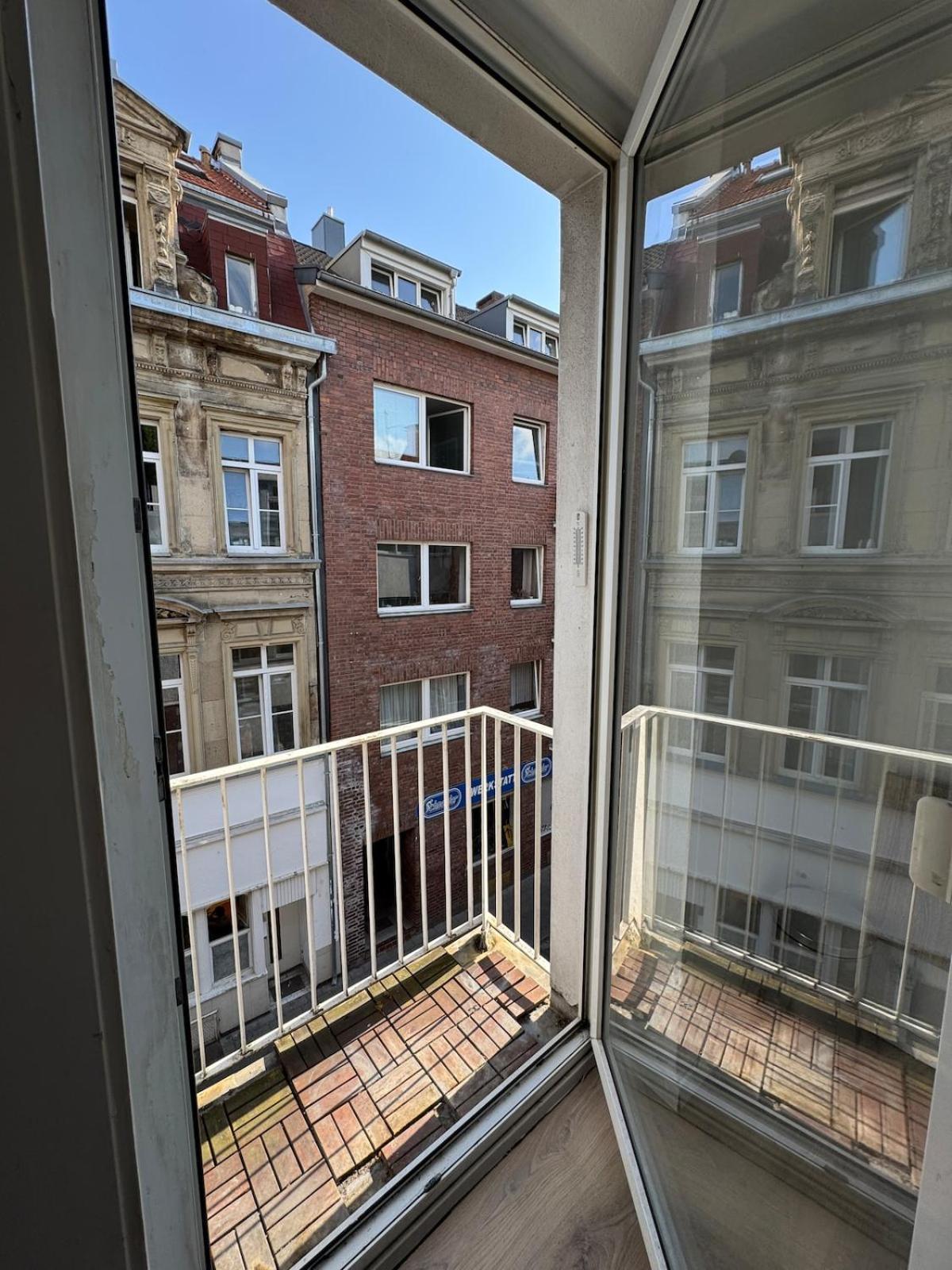 Appartement Modern Centrally Located Keulen